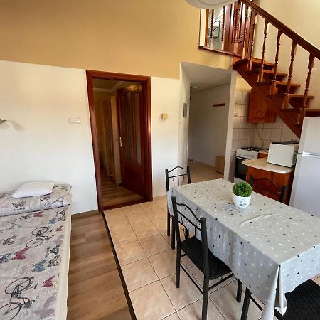 Hellasz Apartman Gyula Dış mekan fotoğraf