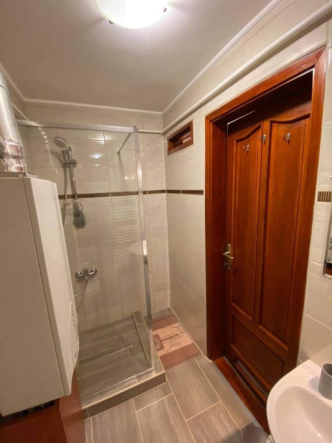 Hellasz Apartman Gyula Dış mekan fotoğraf