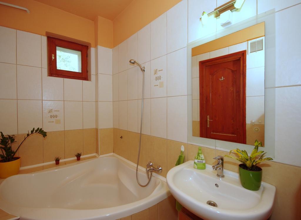 Hellasz Apartman Gyula Oda fotoğraf