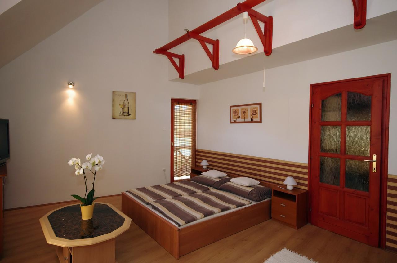 Hellasz Apartman Gyula Oda fotoğraf